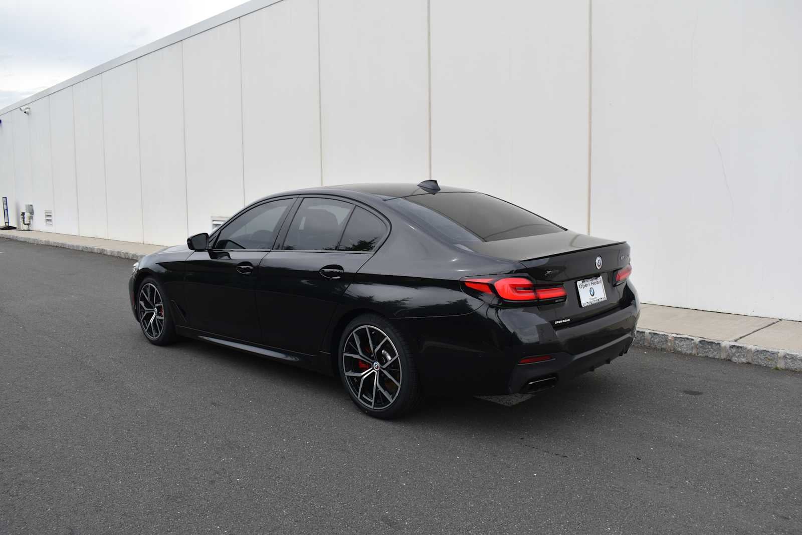 2023 BMW 5 Series M550i xDrive Sedan
