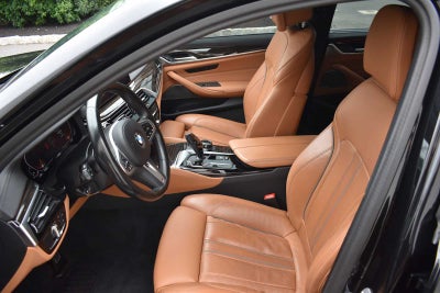 2023 BMW 5 Series M550i xDrive Sedan