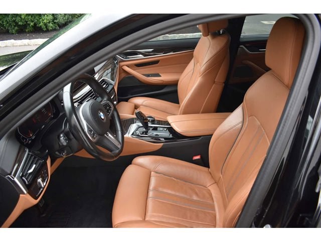 2023 BMW 5 Series M550i xDrive Sedan