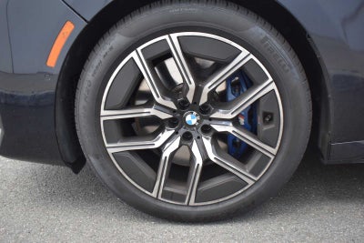2024 BMW 7 Series 740i xDrive Sedan