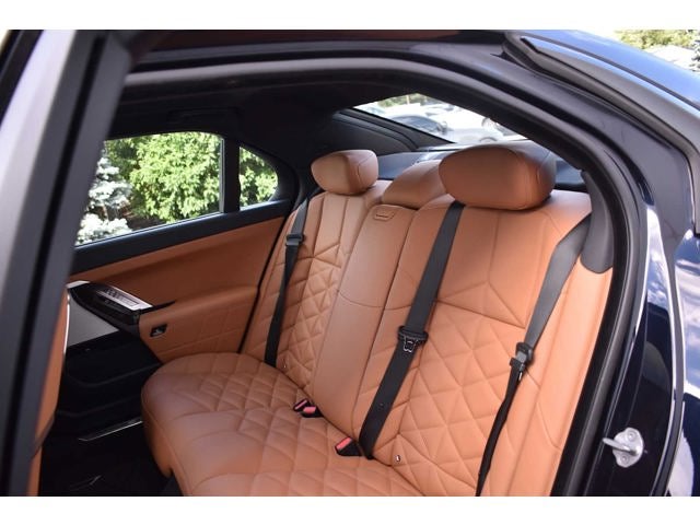 2024 BMW 7 Series 740i xDrive Sedan