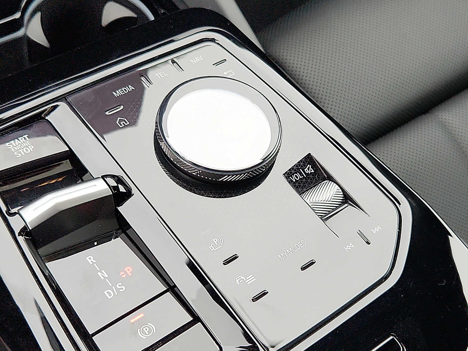 2025 BMW 5 Series 530i xDrive Sedan