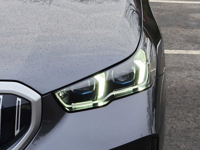 2025 BMW 5 Series 530i xDrive Sedan