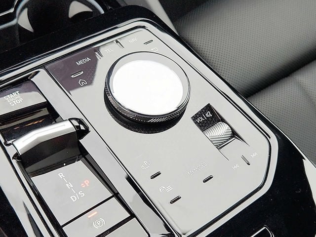 2025 BMW 5 Series 530i xDrive Sedan