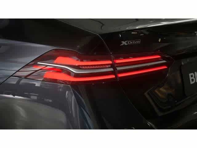 2026 BMW 5 Series 530i xDrive Sedan