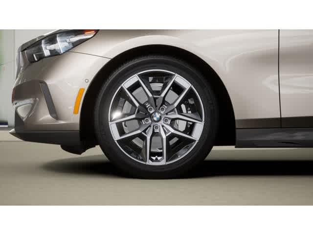 2026 BMW 5 Series 530i xDrive Sedan