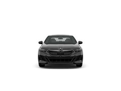 2026 BMW 5 Series 530i xDrive Sedan