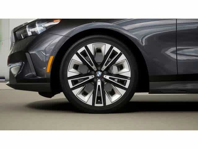 2026 BMW 5 Series 530i xDrive Sedan