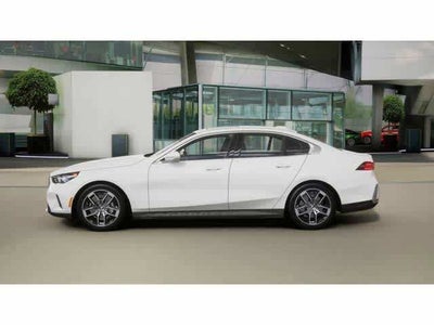 2026 BMW 5 Series 530i xDrive Sedan