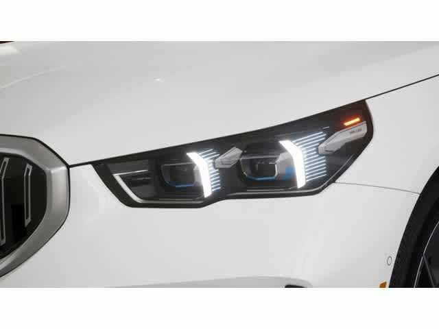 2026 BMW 5 Series 530i xDrive Sedan