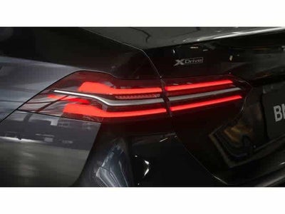 2026 BMW 5 Series 530i xDrive Sedan