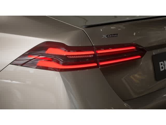 2027 BMW 5 Series 540i xDrive Sedan