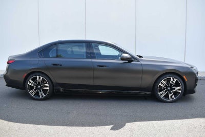 2023 BMW i7 xDrive60 Sedan