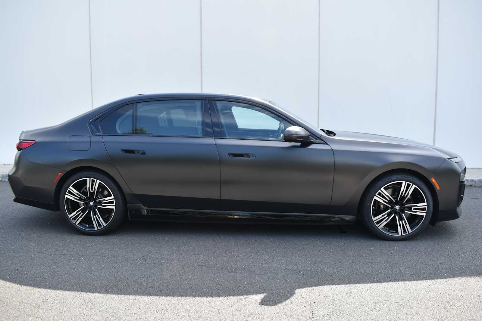 2023 BMW i7 xDrive60 Sedan