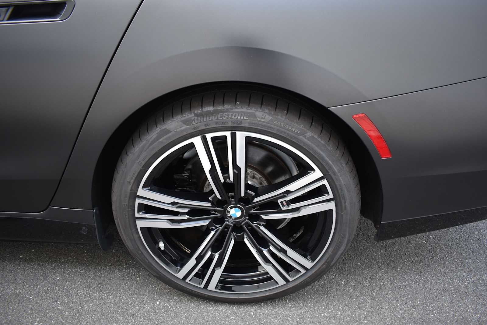 2023 BMW i7 xDrive60 Sedan