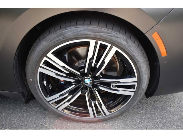 2023 BMW i7 xDrive60 Sedan