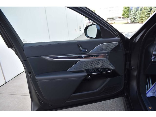 2023 BMW i7 xDrive60 Sedan