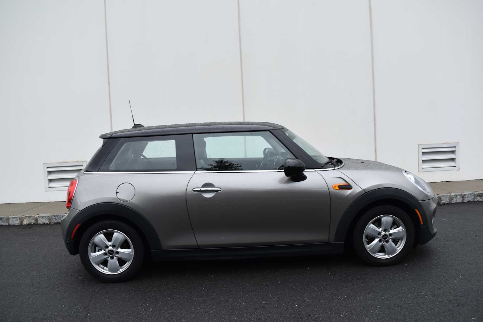 2017 MINI Hardtop 2 Door Cooper FWD