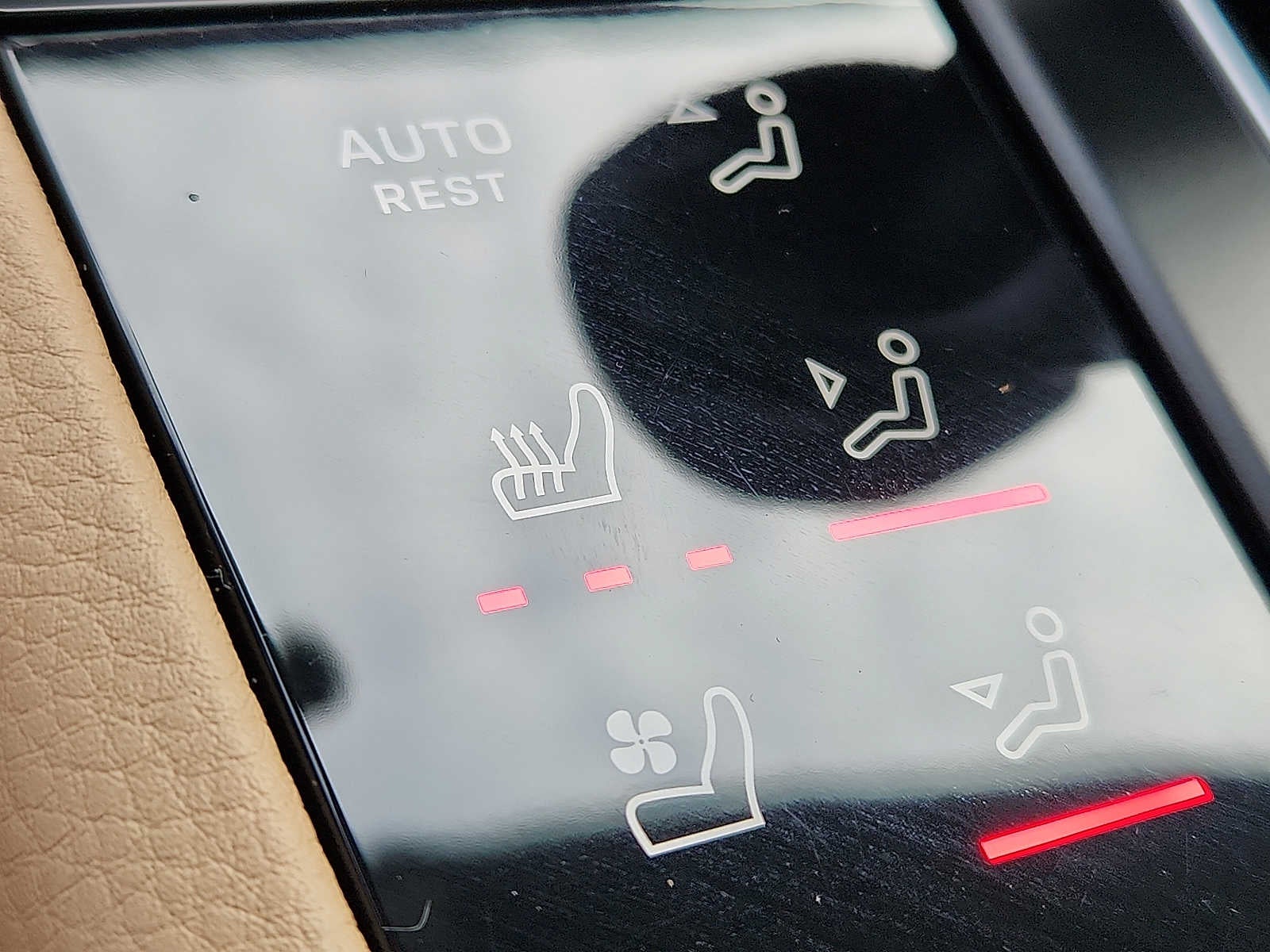 2023 Porsche Macan AWD