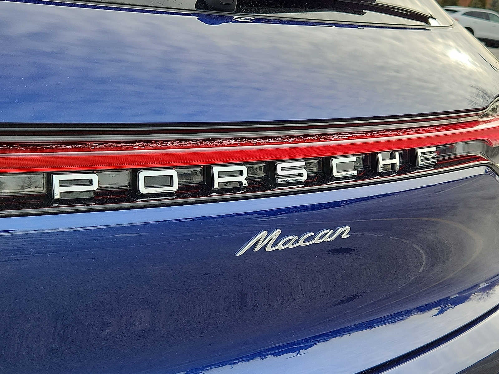 2023 Porsche Macan AWD