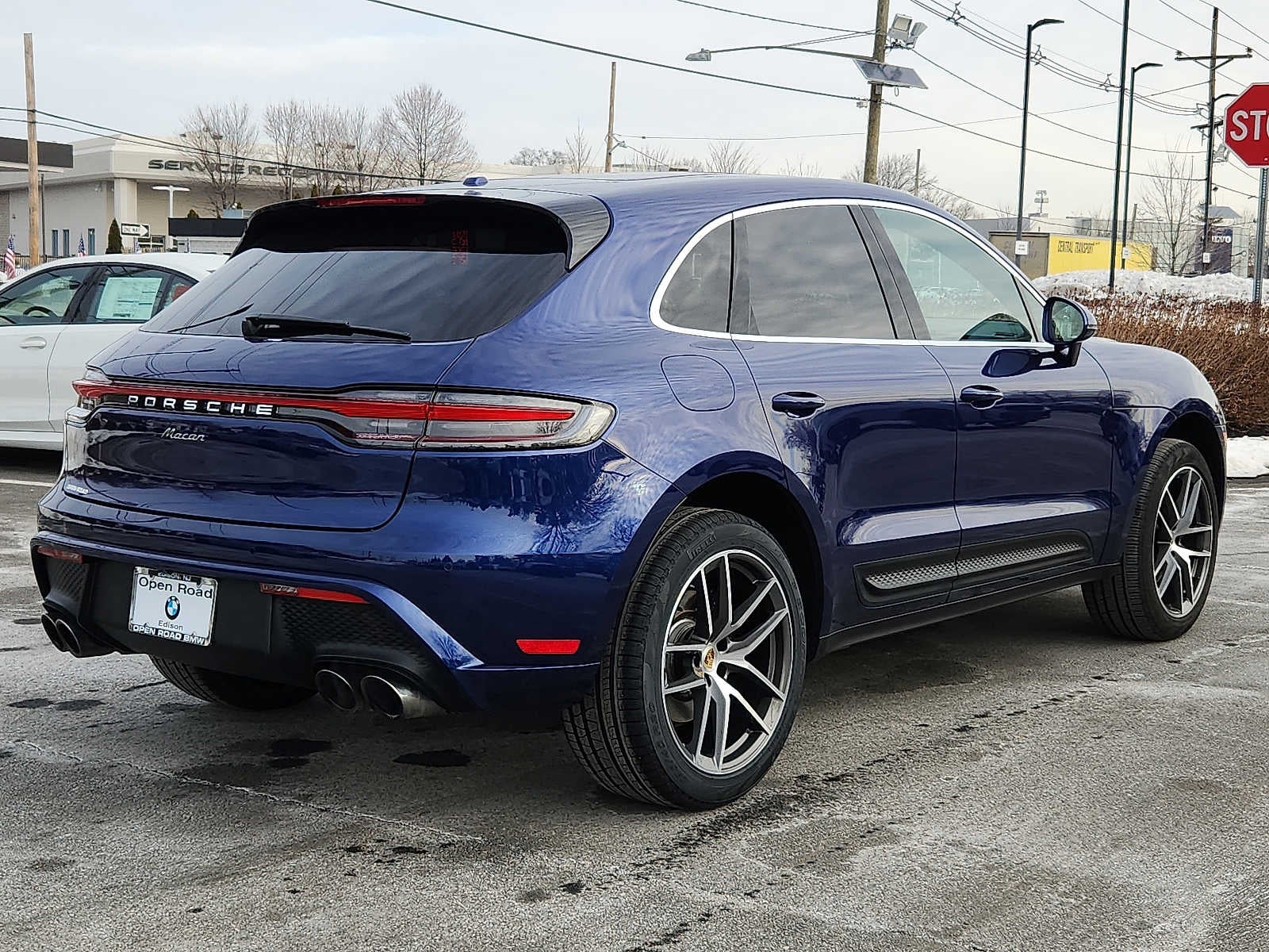 2023 Porsche Macan AWD