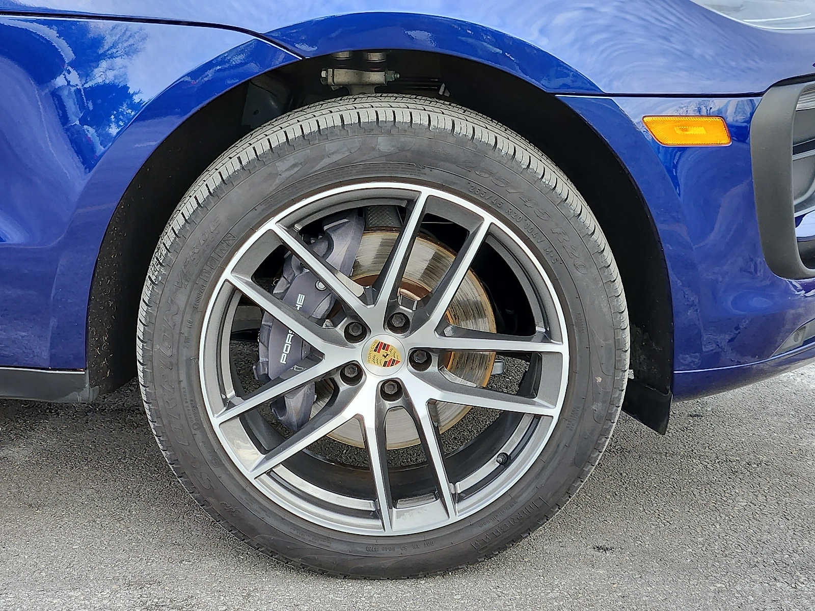 2023 Porsche Macan AWD