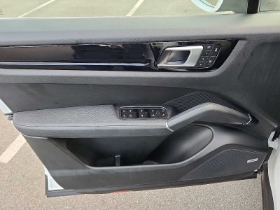2022 Porsche Cayenne Platinum Edition AWD