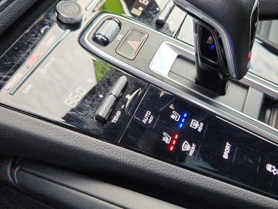 2022 Porsche Cayenne Platinum Edition AWD