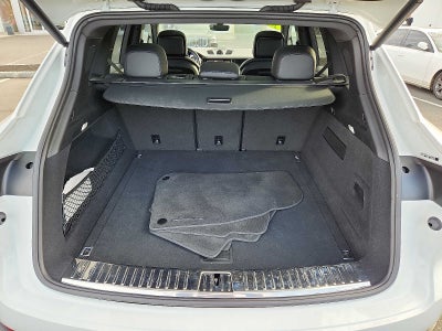 2022 Porsche Cayenne Platinum Edition AWD