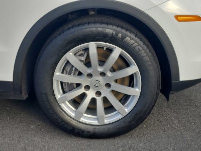 2022 Porsche Cayenne Platinum Edition AWD