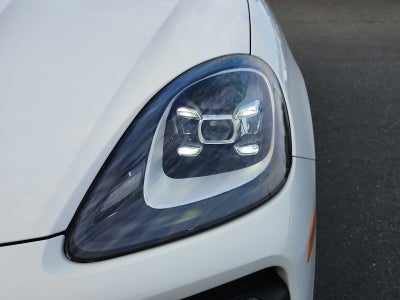 2022 Porsche Cayenne Platinum Edition AWD