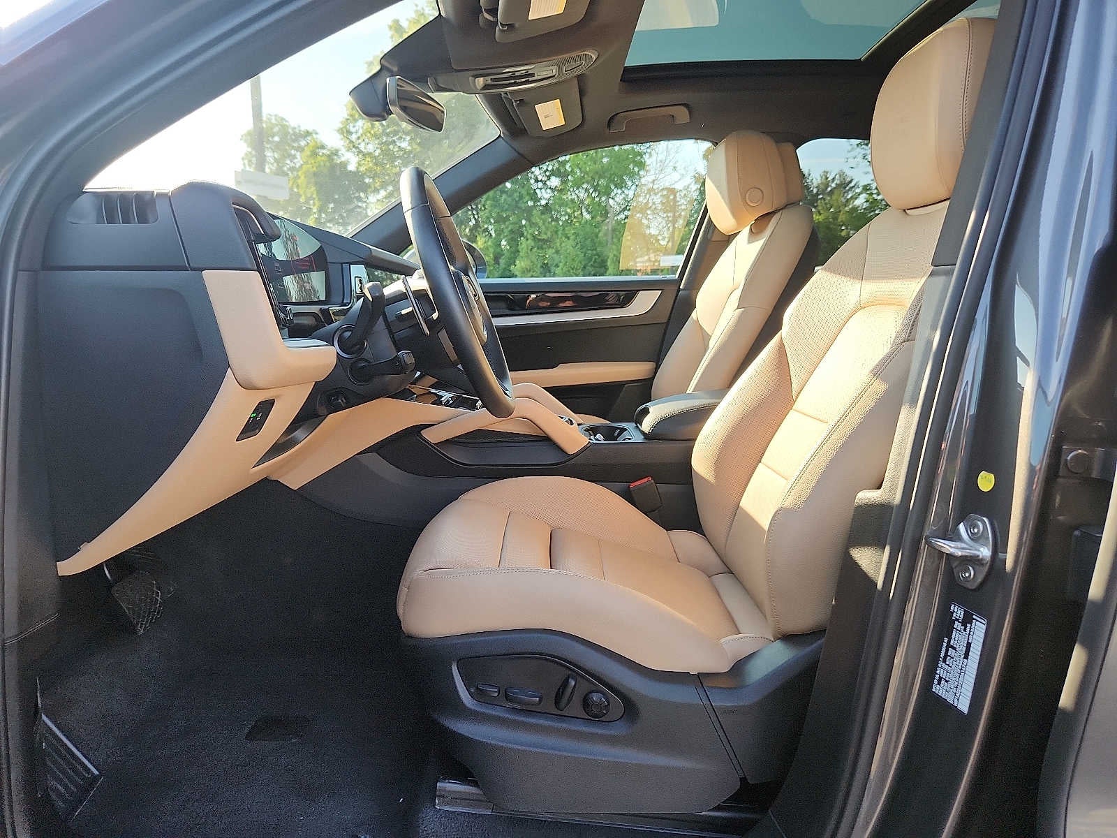 2025 Porsche Cayenne E-Hybrid AWD