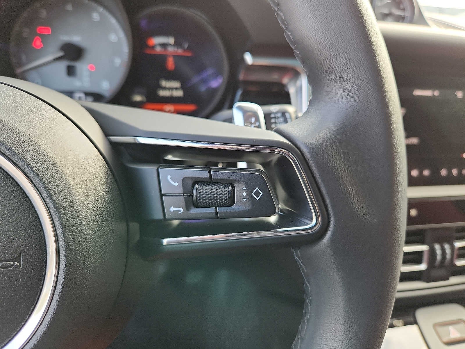 2026 Porsche Macan S AWD