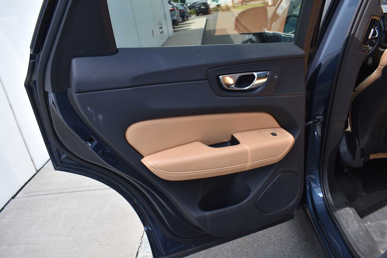 2022 Volvo XC60 B5 AWD Inscription