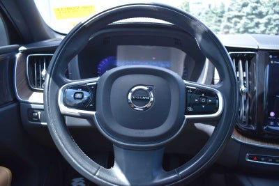2022 Volvo XC60 B5 AWD Inscription