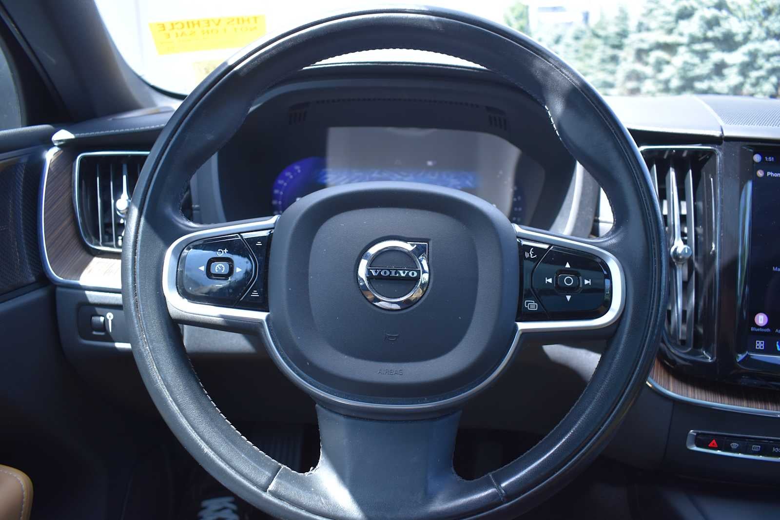 2022 Volvo XC60 B5 AWD Inscription