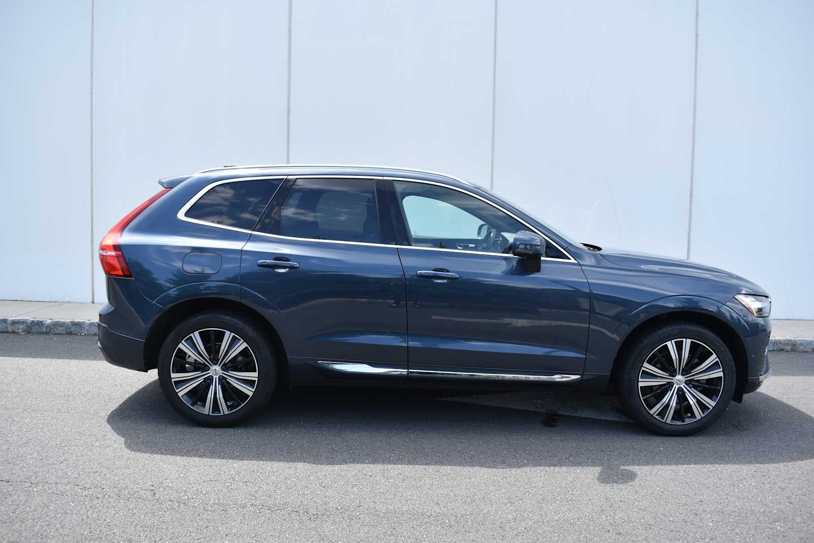 2022 Volvo XC60 B5 AWD Inscription