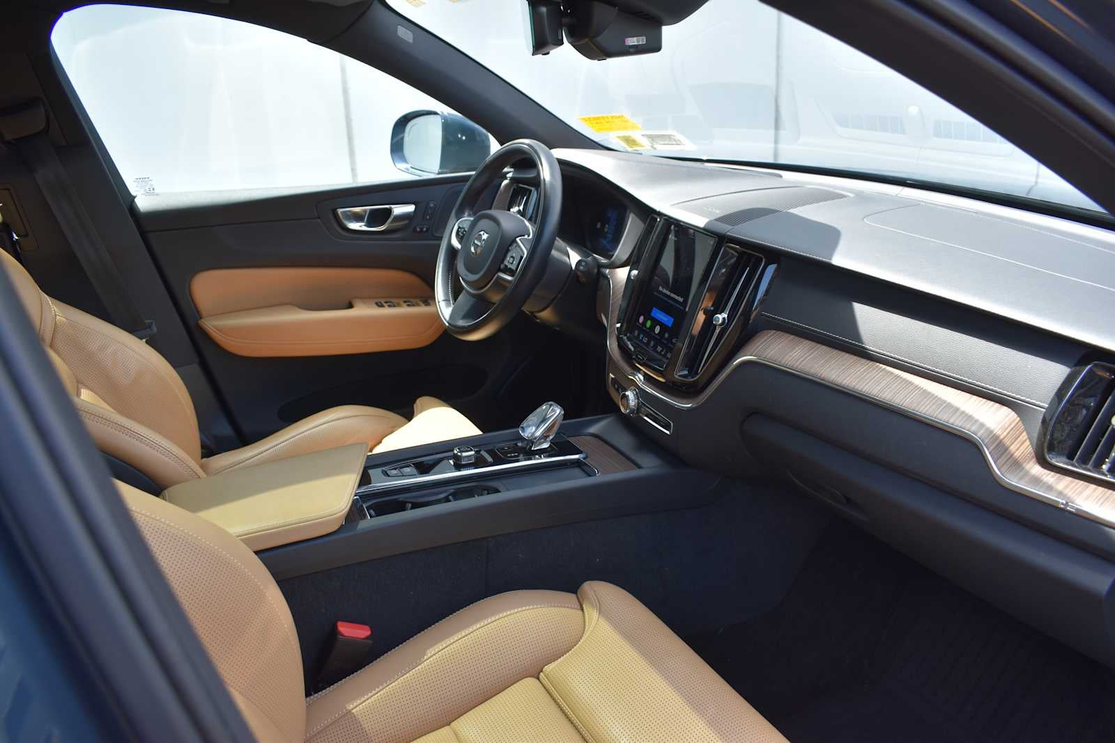2022 Volvo XC60 B5 AWD Inscription