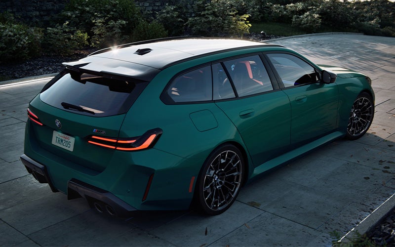 The sky lounge panoramic roof of the M5 Touring. | Open Road BMW of Edison in Edison NJ
